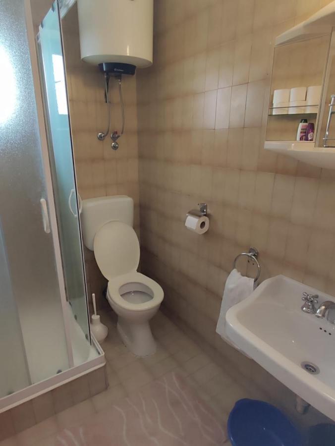 Apartmani Valentino Макарска Екстериор снимка
