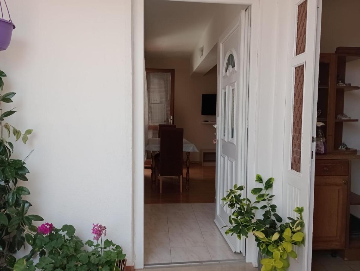 Apartmani Valentino Макарска Екстериор снимка