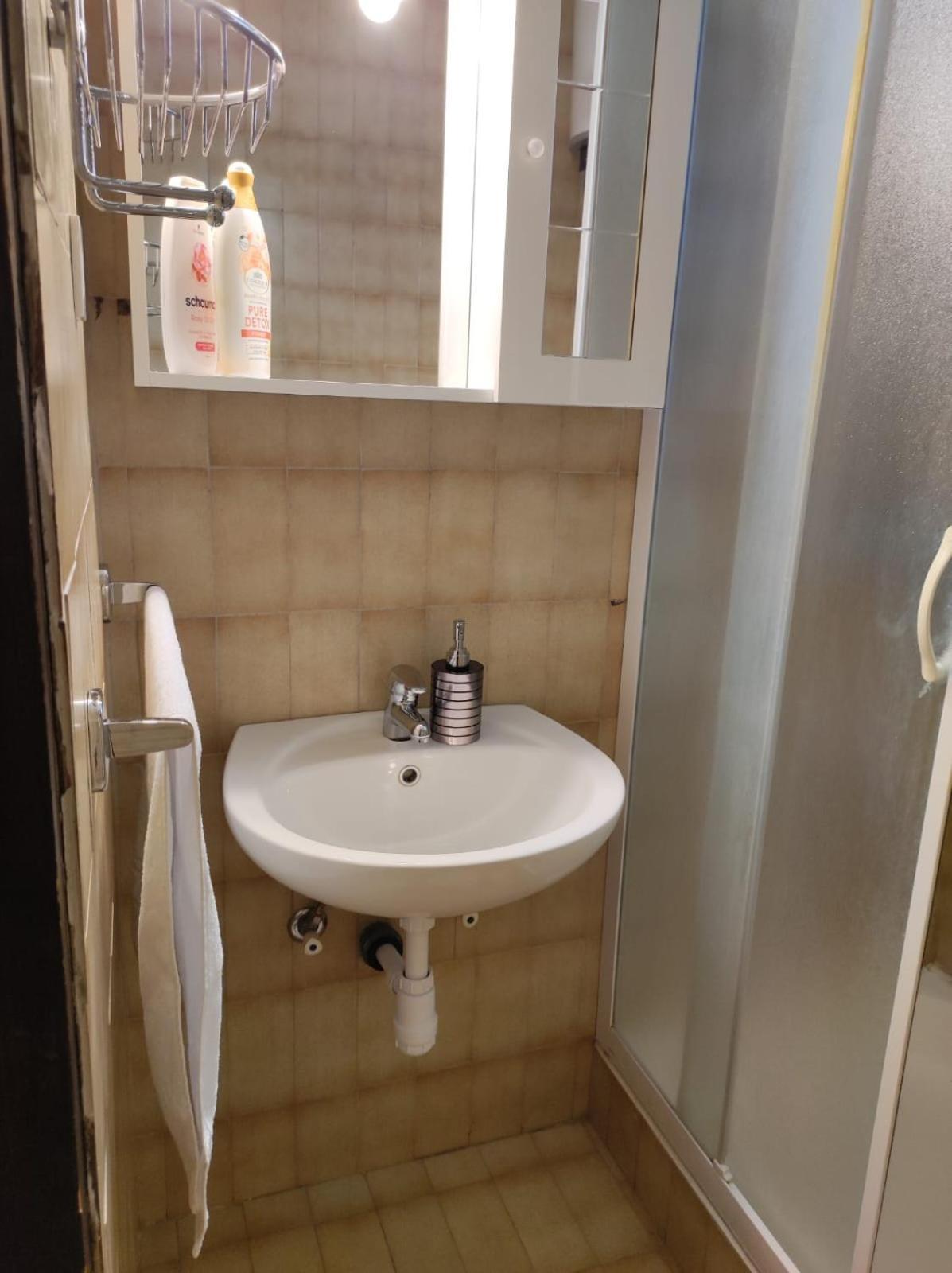 Apartmani Valentino Макарска Екстериор снимка